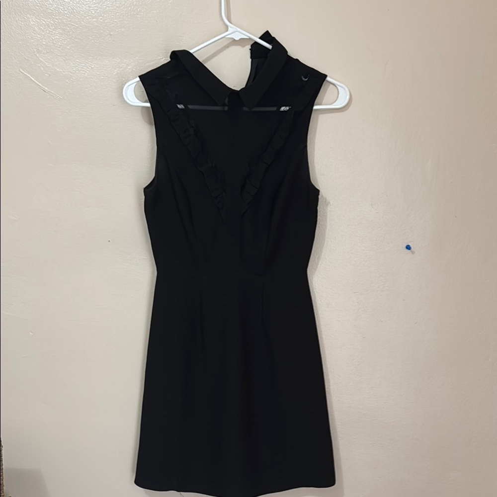 Elegant Black Sleeveless Dress
